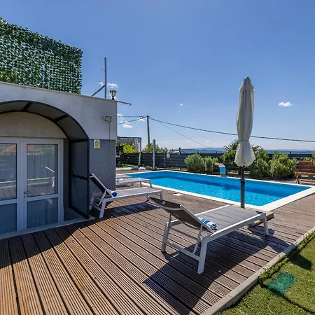 Villa Sun Castle House Babic