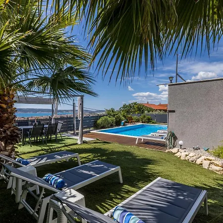 Sun Castle House Babic Villa