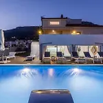 Private Resort Villa, Salt Pool, Cinema & Sea View * Kaštel Stari